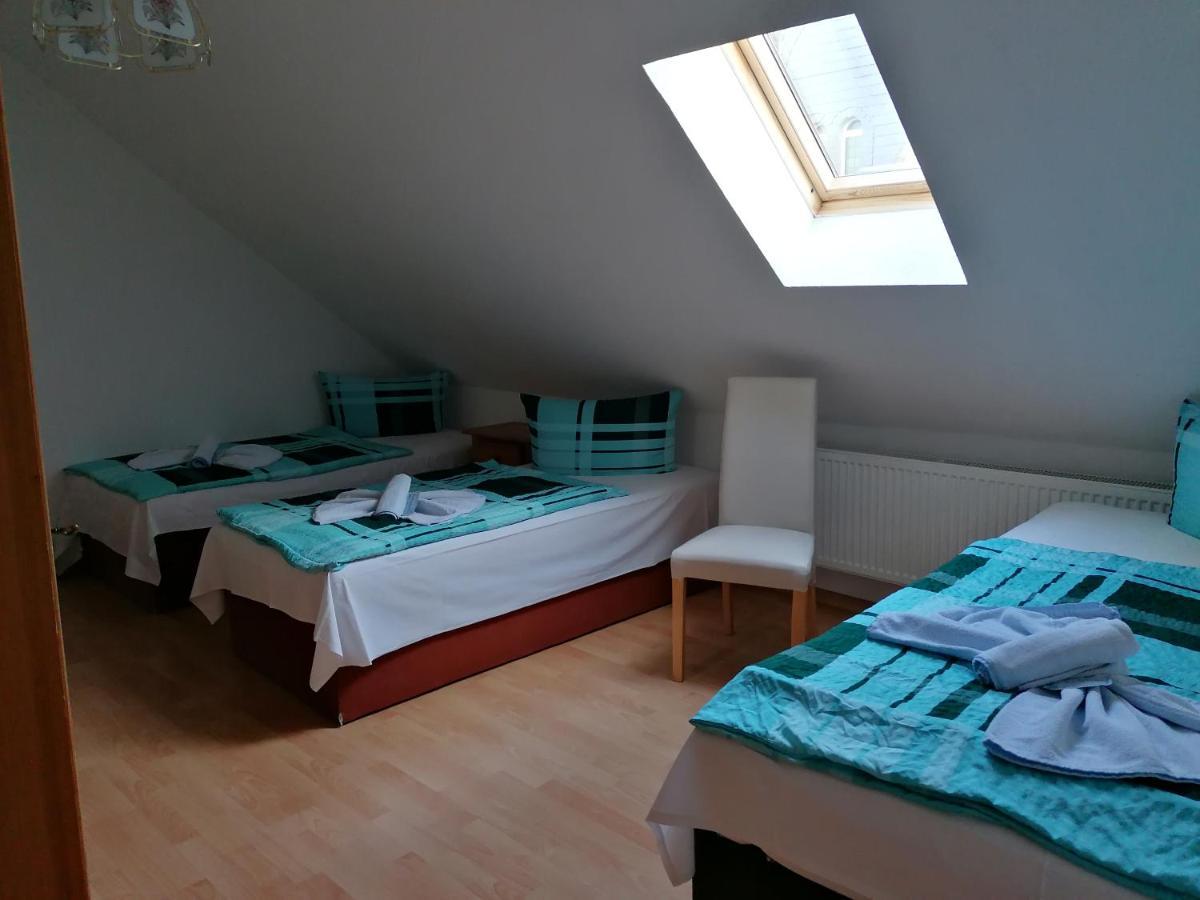 Hotel Garni Zum Goldenen Ring Quedlinburg Kültér fotó