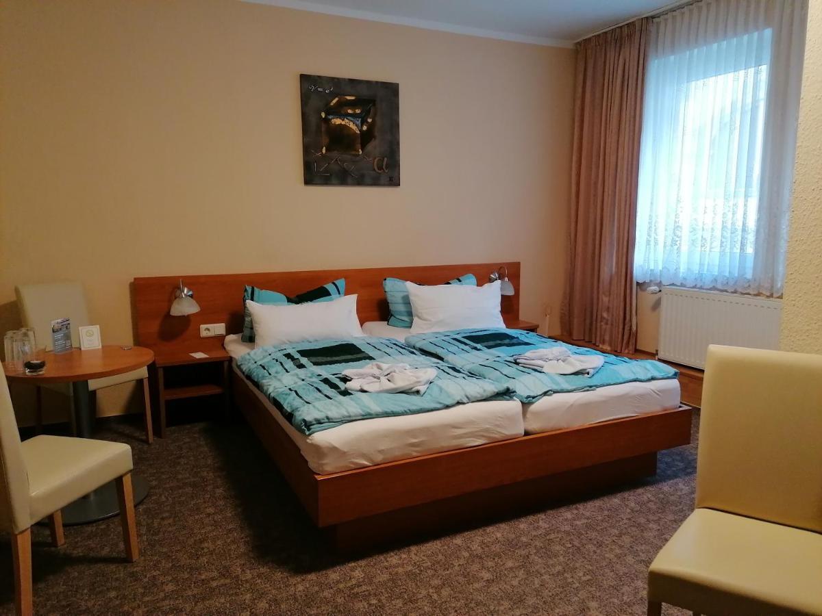Hotel Garni Zum Goldenen Ring Quedlinburg Kültér fotó