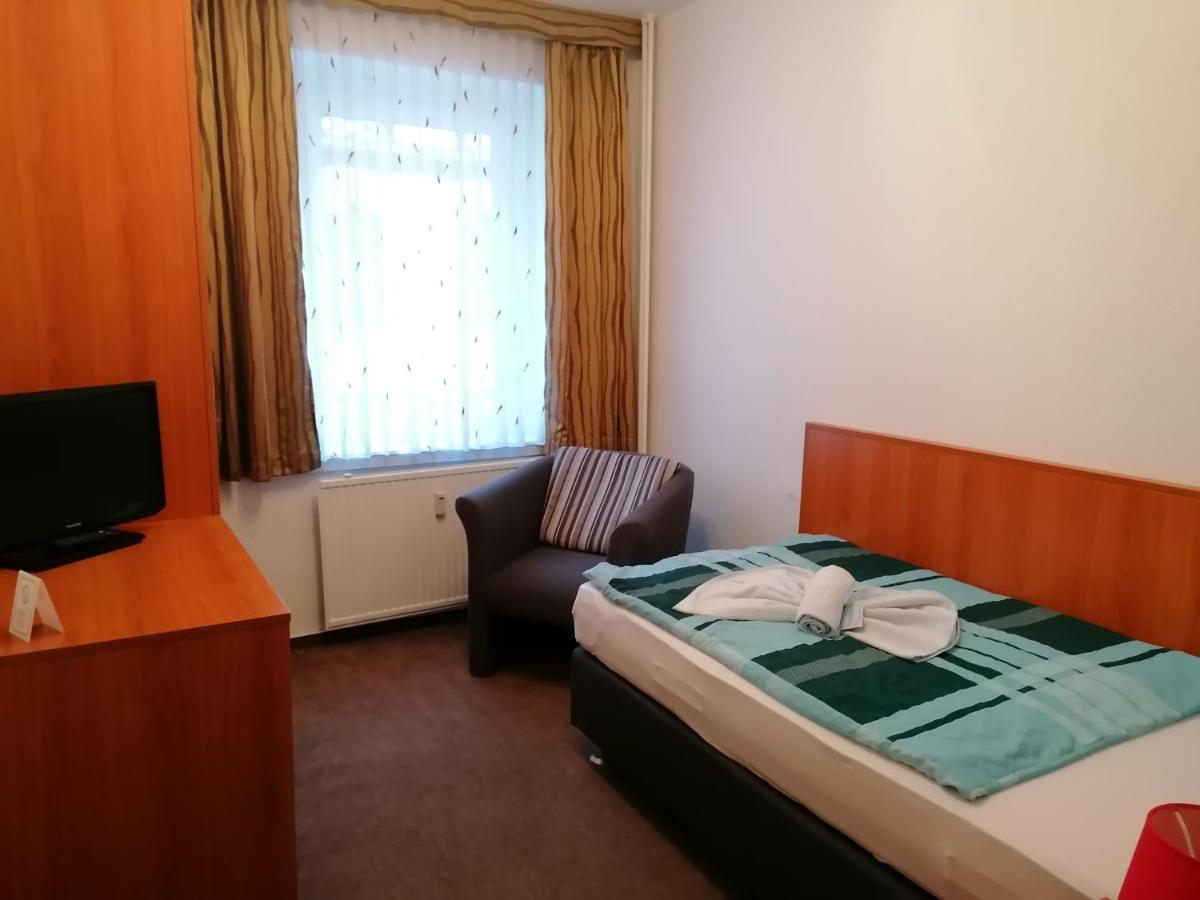 Hotel Garni Zum Goldenen Ring Quedlinburg Kültér fotó